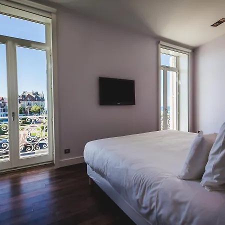 Sleeps 6 Air Con Wifi *